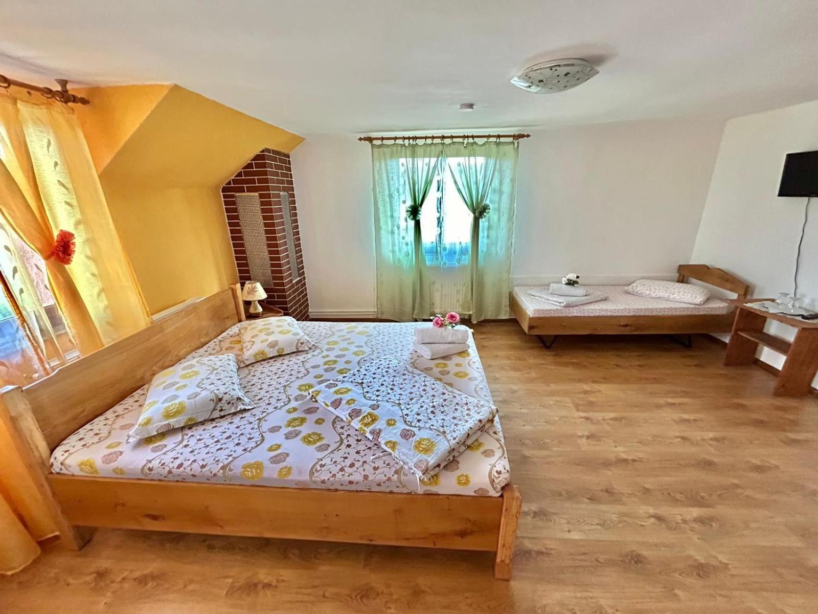 Pensiunea Casa Nina Cîrţişoara Chambre photo