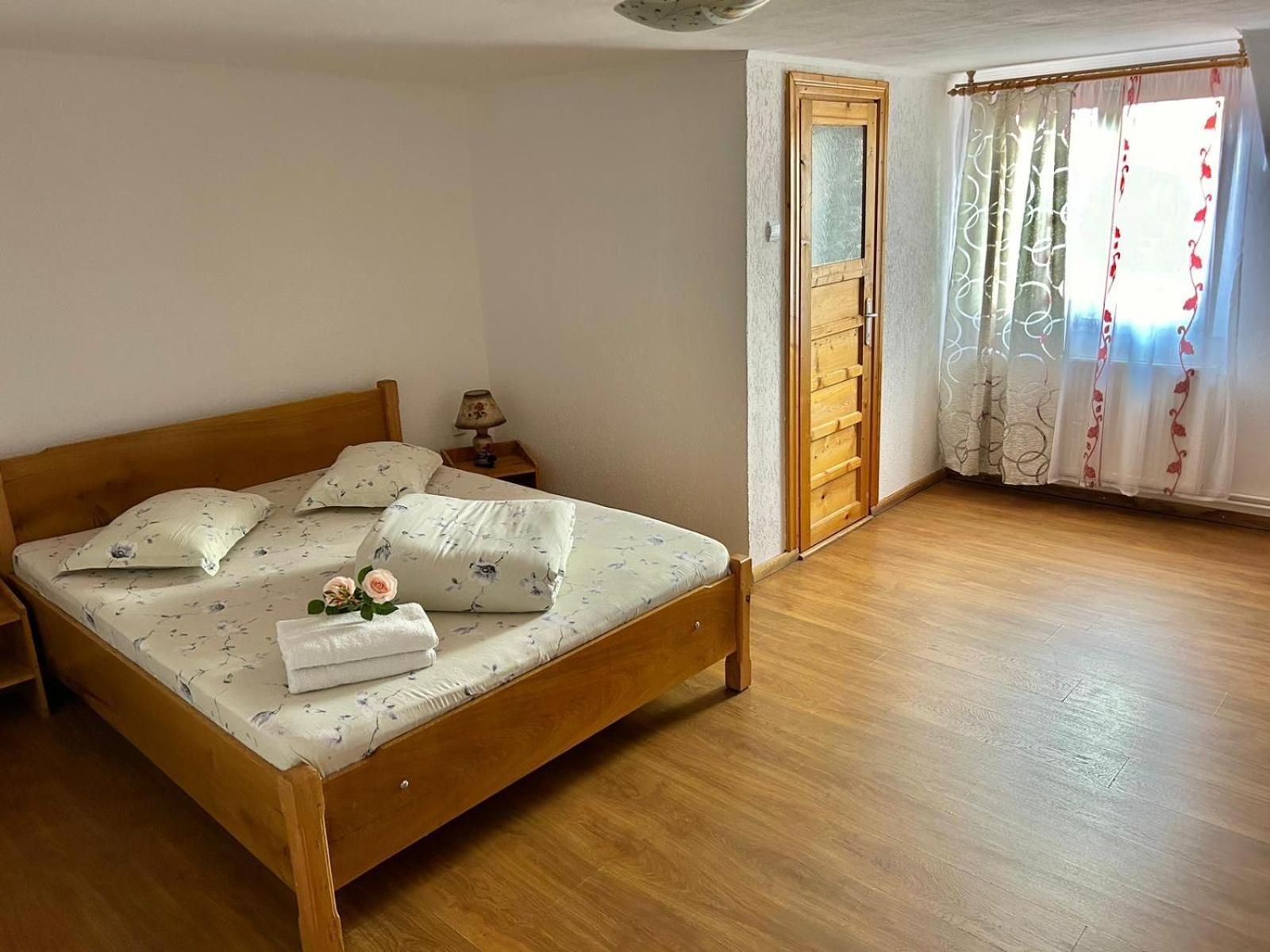 Pensiunea Casa Nina Cîrţişoara Chambre photo